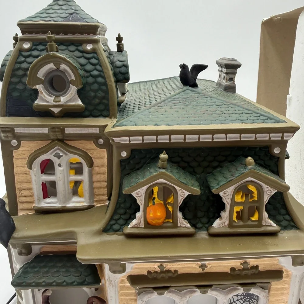 Dept 56 Haunted Mansion Snow Village 54935 With Box Tested Working